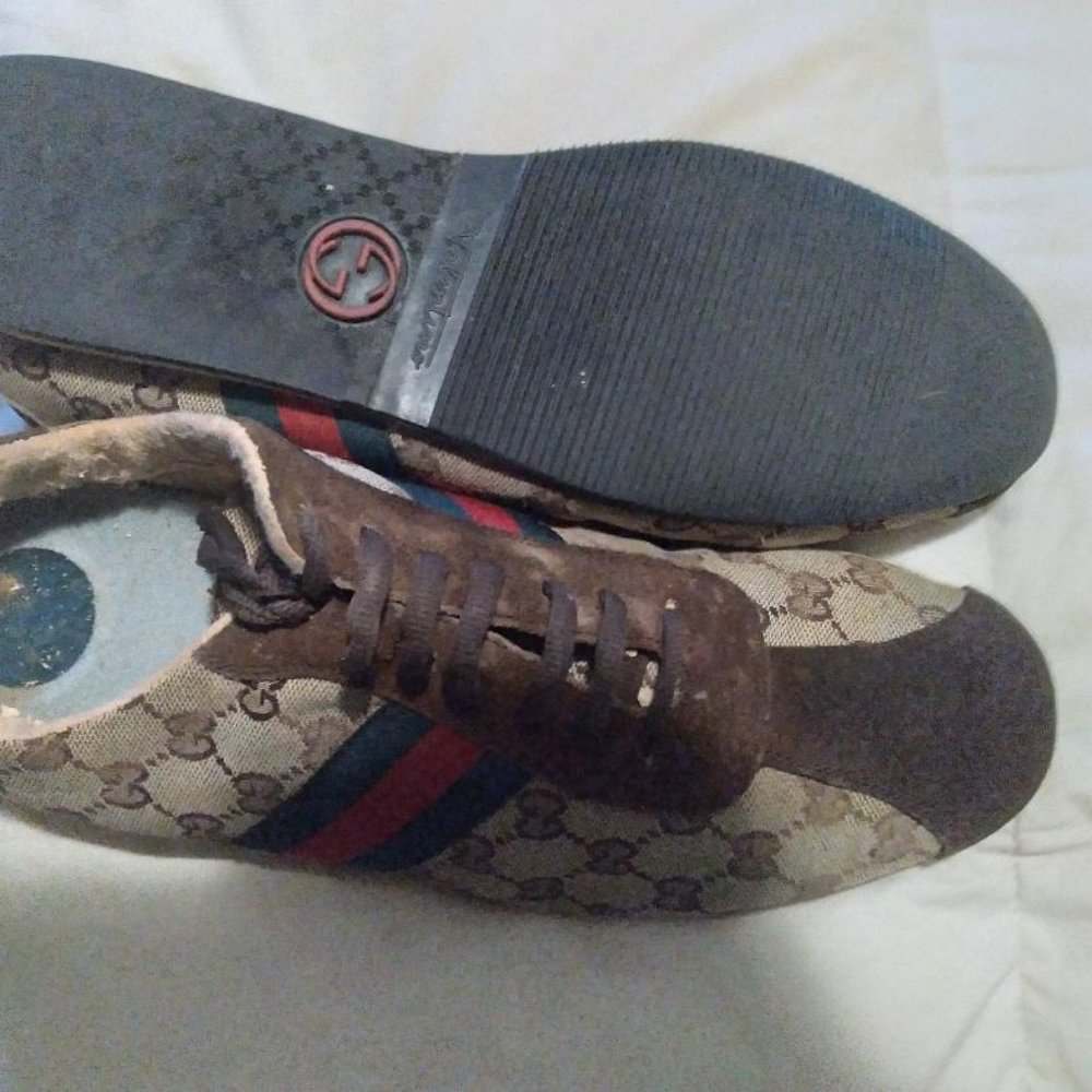 used GUCCI ATHELIC WALKERS.....has lots of life still in them..sole is like new